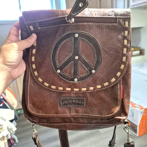UNIONBAY Brown Backpack with Peace Emblem Vintage - Picture 1 of 4